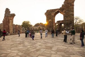 Read more about the article Mehrauli Archaeological Park -A big complex with more than 100 monuments