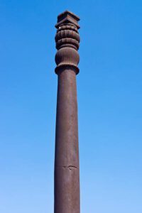 Read more about the article Iron Pillar Mehrauli – Built by Powerful Emperor Vikramaditya