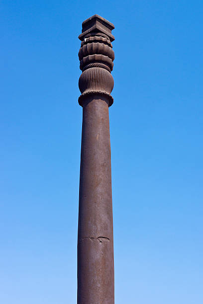 You are currently viewing Iron Pillar Mehrauli – Built by Powerful Emperor Vikramaditya