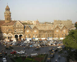 Read more about the article Crawford Market – Famous for wholesale shopping in Mumbai