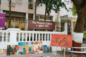 Kala Ghoda pavement gallery