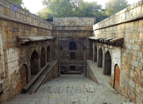 Baoli at Red Fort